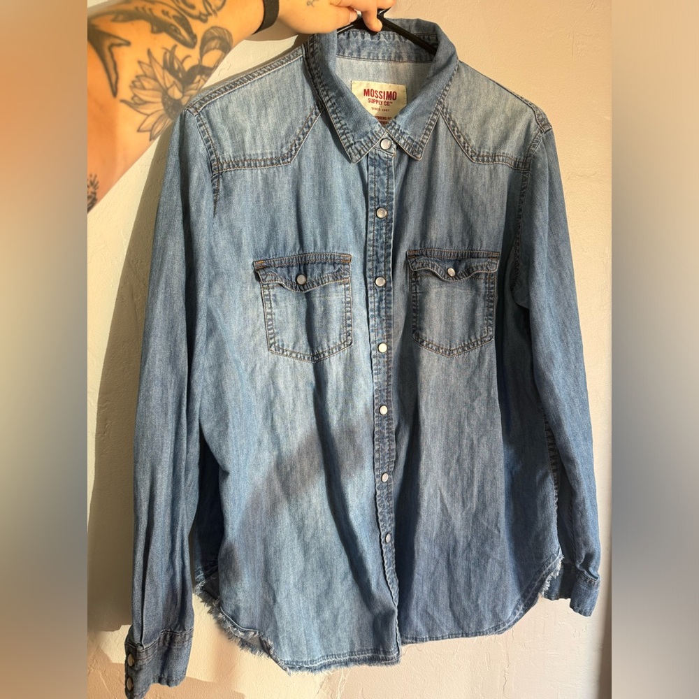 Denim looking button up shirt